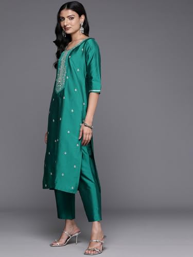 Emerald Green Silk Blend Kurta Set | Elegant Indian Fashion - UrbanThreads - Image 3
