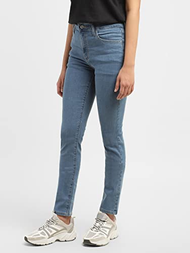 Levi's Women's Skinny Fit Mid Rise Jeans - Image 5