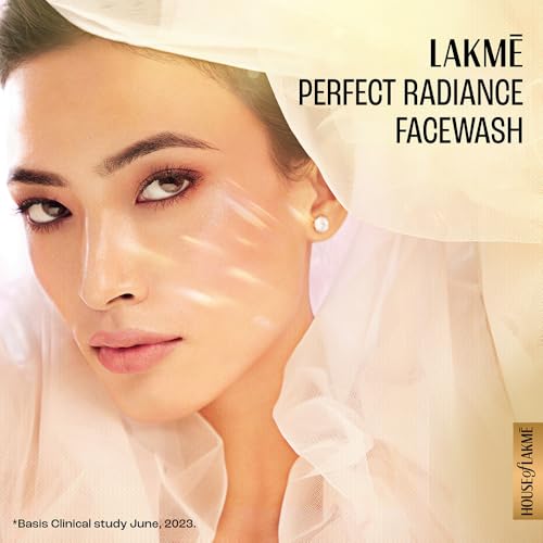 LAKMÉ Perfect Radiance Brightening Facewash 98% Niacinamide - Image 5