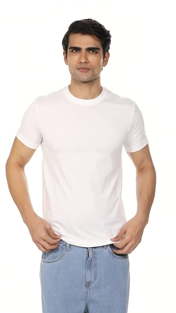Levi's Men 025 Solid T-Shirt - Round Neck, Short Sleeves - Image 3
