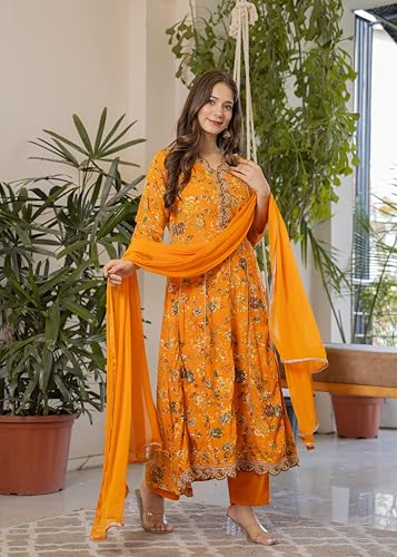 MANHAREE | Women's Rayon Kurta with Pant & Dupatta Set - Authentic MANHAREE Clothing | UrbanThreads - Image 3