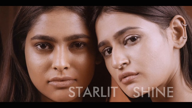 Lakme Lumi Tint Gold 30gm - Image 3