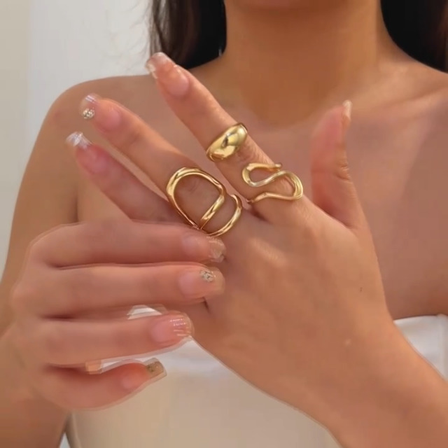 Shining Diva Set of 4 Gold Plated Rings for Women and Girls - Image 3