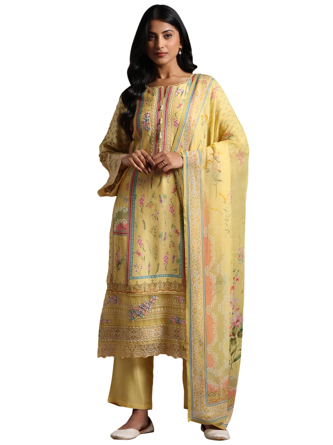 Elegant Silk Blend Kurta Set | Libas - UrbanThreads.in