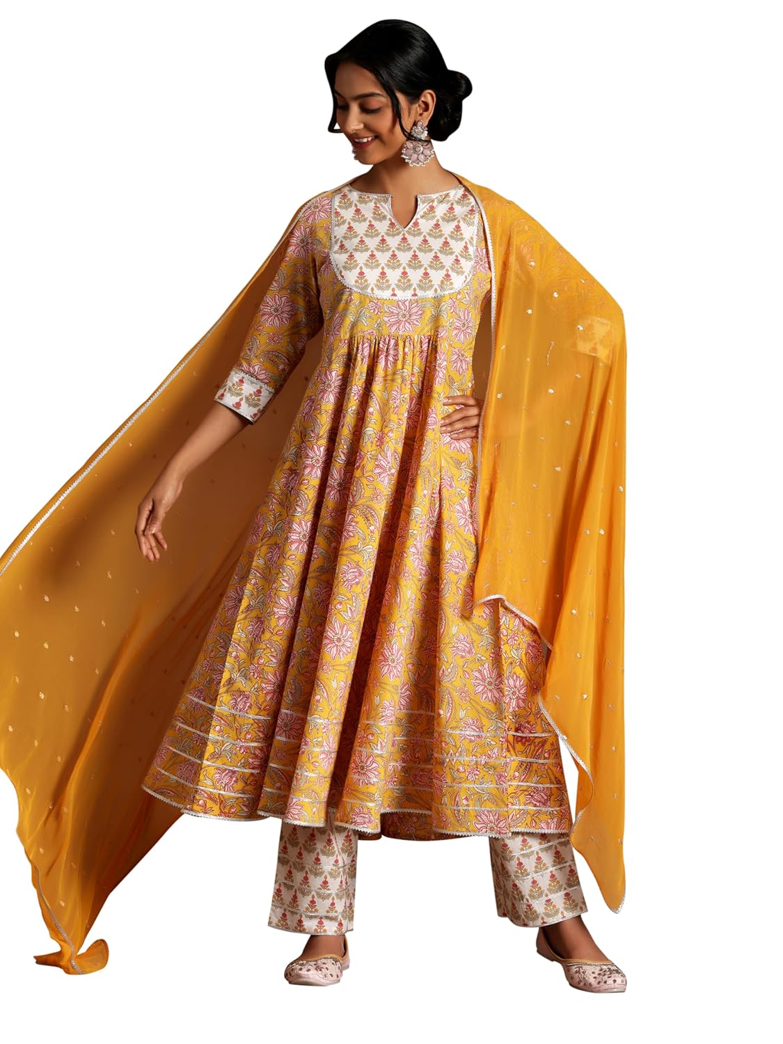 Libas Women Cotton Printed Kurta Sets - Authentic Libas Clothing | UrbanThreads