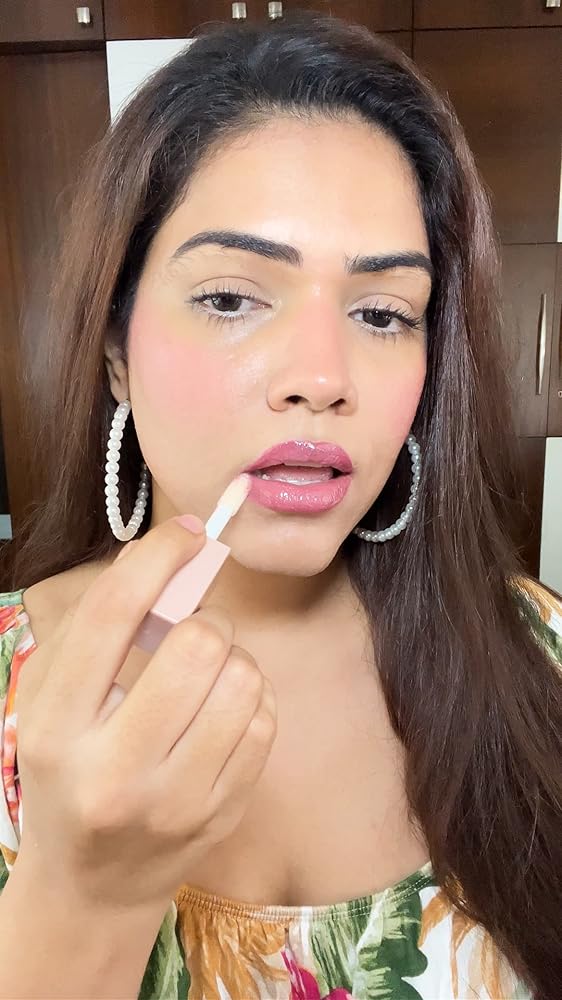 LAKMÉ Powerplay Priming Smooth Matte Finish Lipstick - Image 3